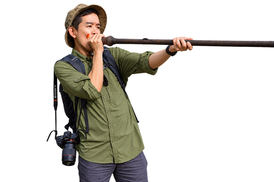 หมอโจ้ ผู้ก่อตั้ง Patourlogy ทดลองใช้ท่อเป่าในแอมะซอน