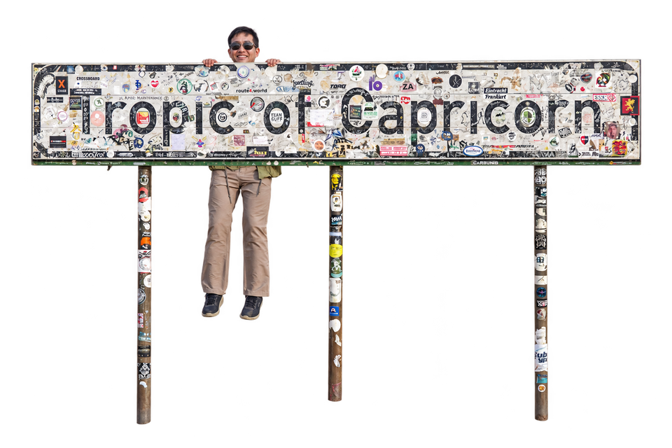 หมอโจ้ ผู้ก่อตั้ง Patourlogy กับป้าย Tropic of Capricorn ในนามิเบีย