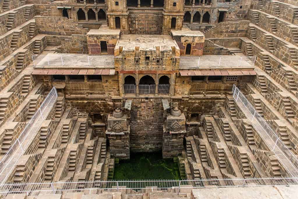 Chand Baori บ่อน้ำขั้นบันได